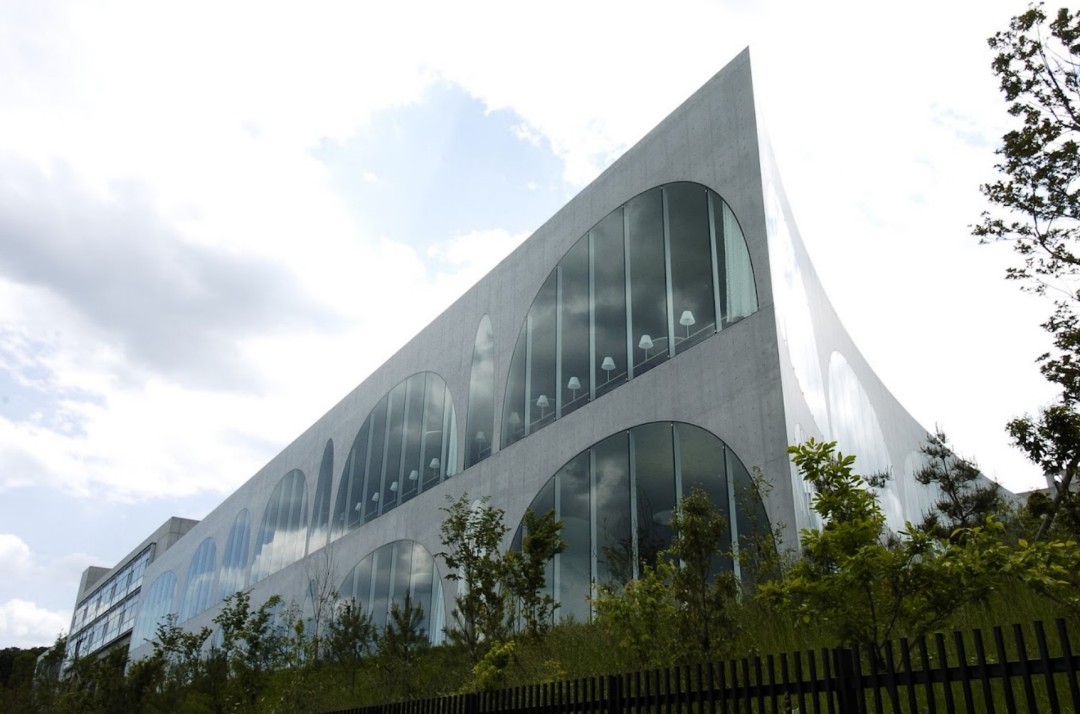 成安造形大学怎么申请
